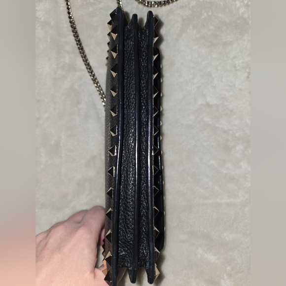 Valentino Rockstud Leather Shoulder Bag - Picture 7 of 9